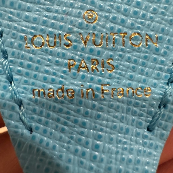 NWT LV mini Pochette Christmas collection 2022! - Picture 6 of 16